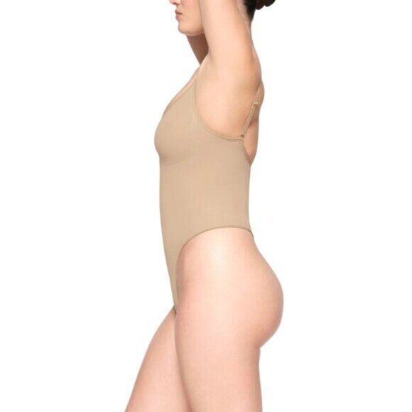 SKIMS Seamless Sculpting Thong Bodysuit Clay Beige XS (US 0-2) NWOT MSRP $70 - Picture 6 of 8